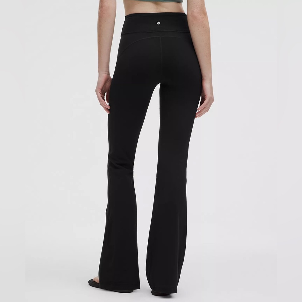 Lululemon Groove Super-High-Rise Flared Pant Nulu Black, Size 4, Regular Length